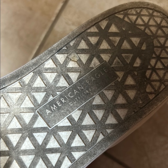 Cream Casual Sneakers - Picture 2 of 4